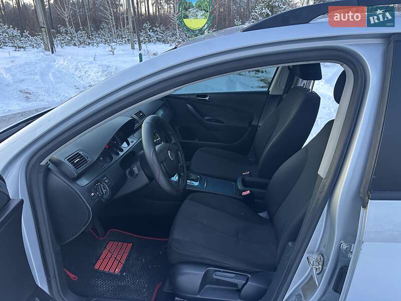 Універсал Volkswagen Passat 2006 в Сумах