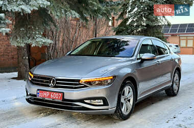 Седан Volkswagen Passat 2022 в Броварах