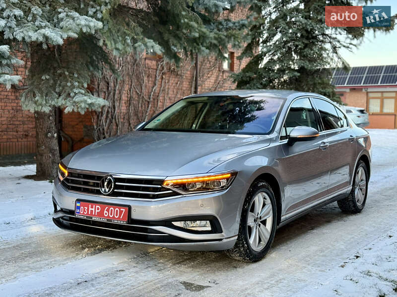 Volkswagen Passat 2022