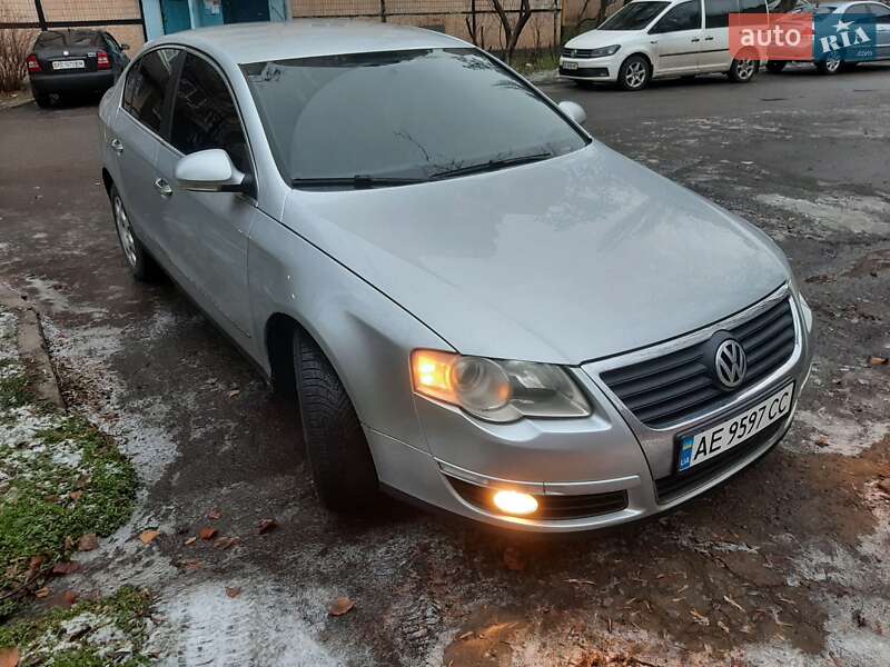 Седан Volkswagen Passat 2008 в Кривому Розі