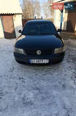 Седан Volkswagen Passat 1998 в Ахтырке