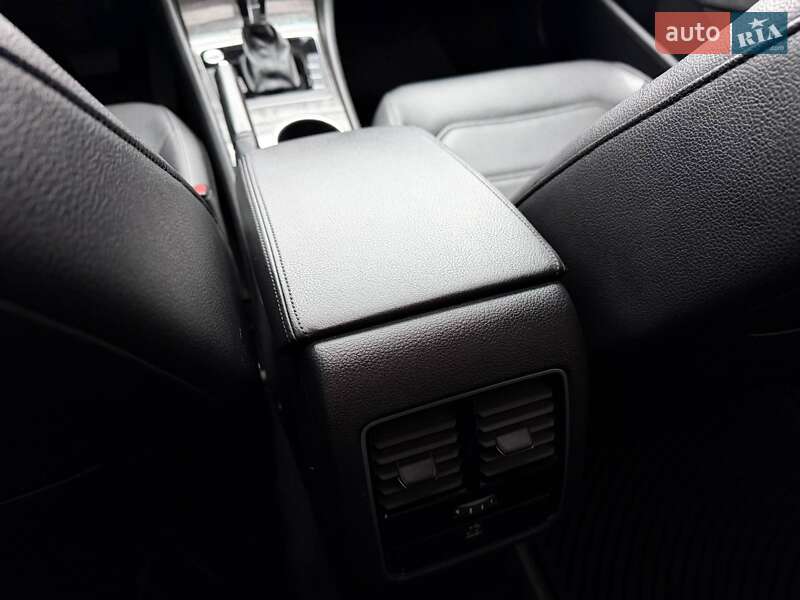 Седан Volkswagen Passat 2016 в Кривом Роге