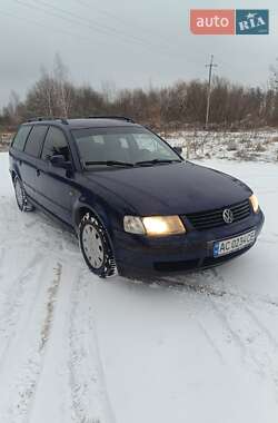 Универсал Volkswagen Passat 1998 в Голобах