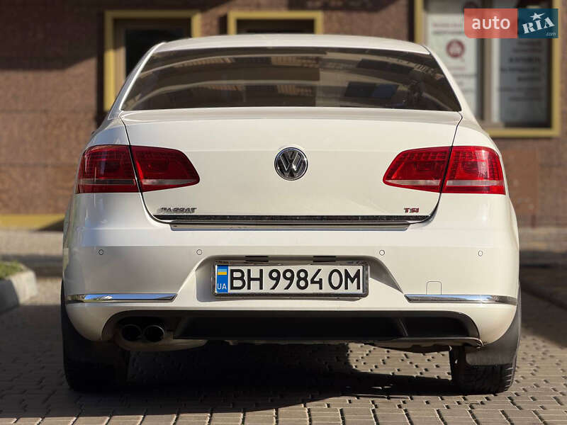 Седан Volkswagen Passat 2012 в Одессе
