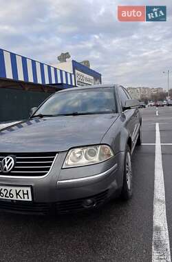 Седан Volkswagen Passat 2005 в Запоріжжі