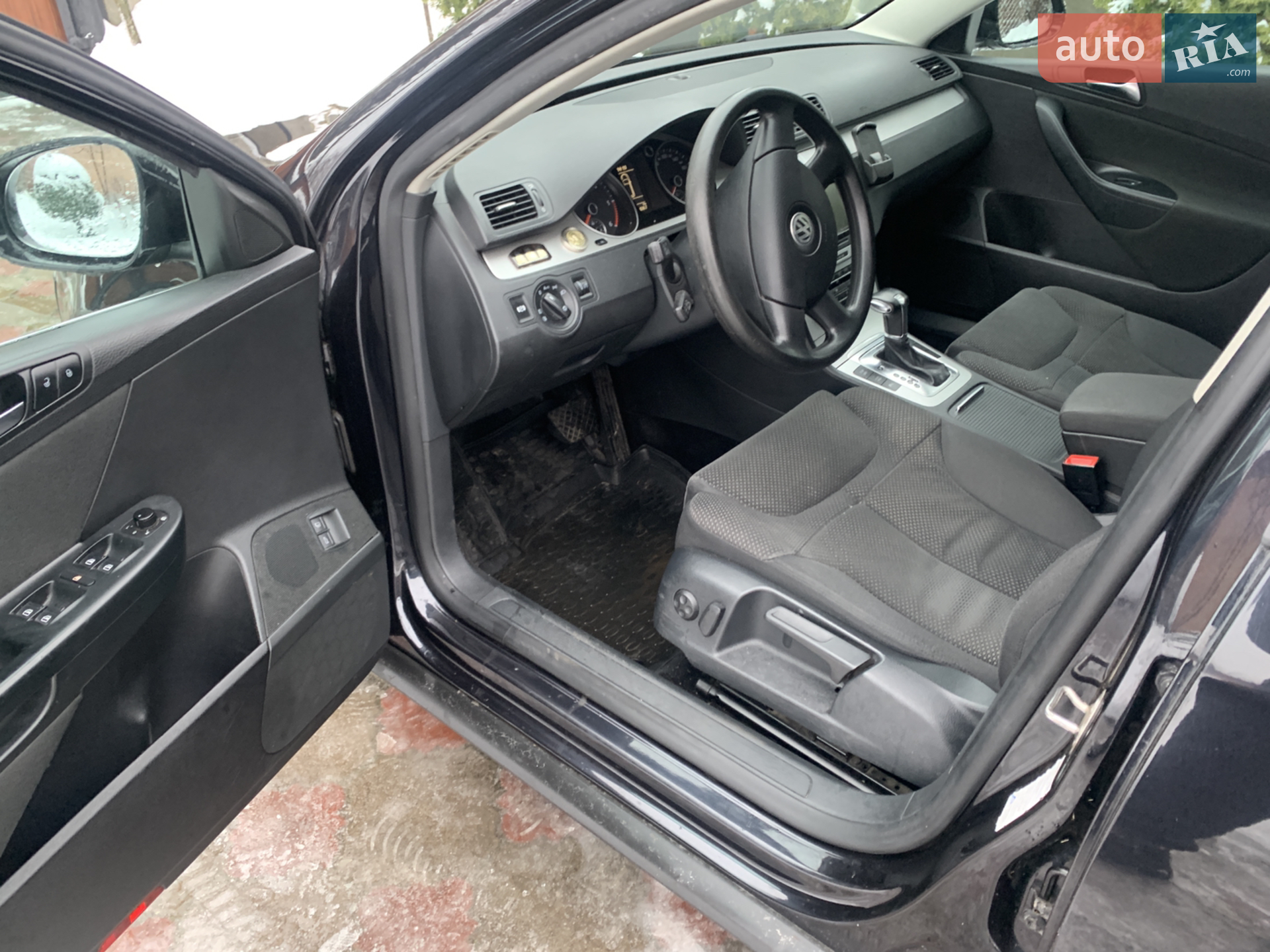 2010 Volkswagen Passat - мініатюра 17