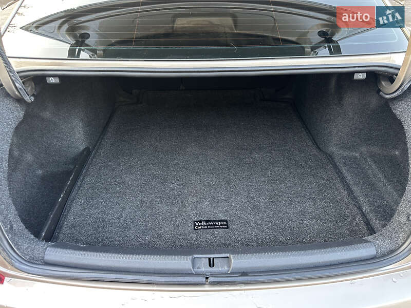 Седан Volkswagen Passat 2015 в Одессе фото 29 Седан Volkswagen Passat 2015 в Одессе