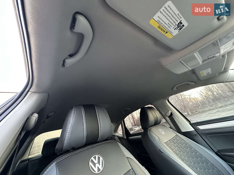 Седан Volkswagen Passat 2015 в Одессе фото 42 Седан Volkswagen Passat 2015 в Одессе