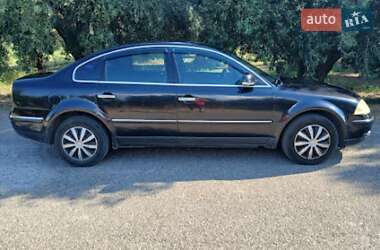 Седан Volkswagen Passat 2004 в Покровську