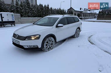 Универсал Volkswagen Passat 2014 в Ровно