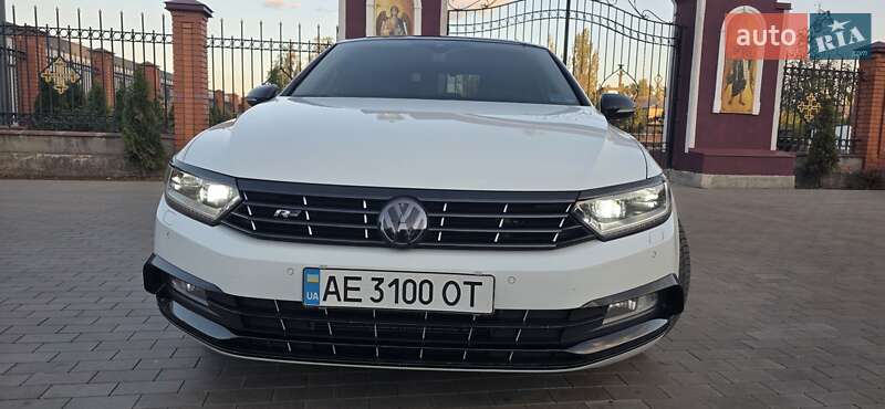 Седан Volkswagen Passat 2015 в Кривом Роге