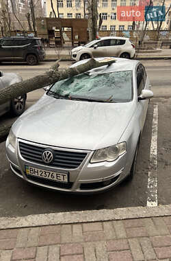 Седан Volkswagen Passat 2007 в Одессе