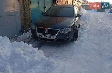Універсал Volkswagen Passat 2009 в Рівному