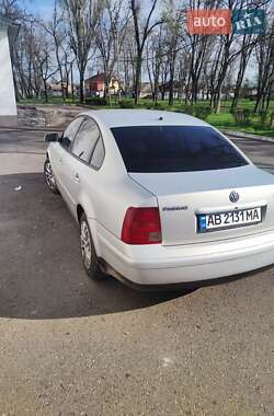 Седан Volkswagen Passat 2000 в Кривом Роге