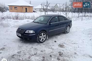 Седан Volkswagen Passat 2003 в Ратным