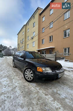 Універсал Volkswagen Passat 1999 в Ірпені