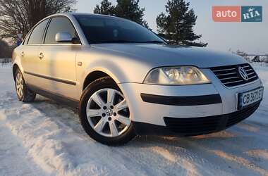 Седан Volkswagen Passat 2001 в Мені