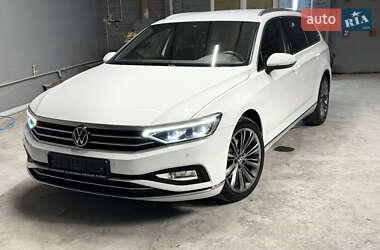 Универсал Volkswagen Passat 2022 в Луцке