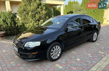 Седан Volkswagen Passat 2008 в Кропивницькому
