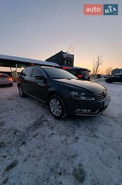 Универсал Volkswagen Passat 2013 в Тернополе