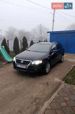 Універсал Volkswagen Passat 2008 в Чернівцях