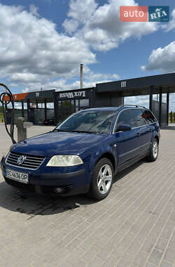 Універсал Volkswagen Passat 2002 в Золочеві