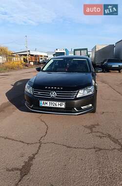 Седан Volkswagen Passat 2011 в Житомире