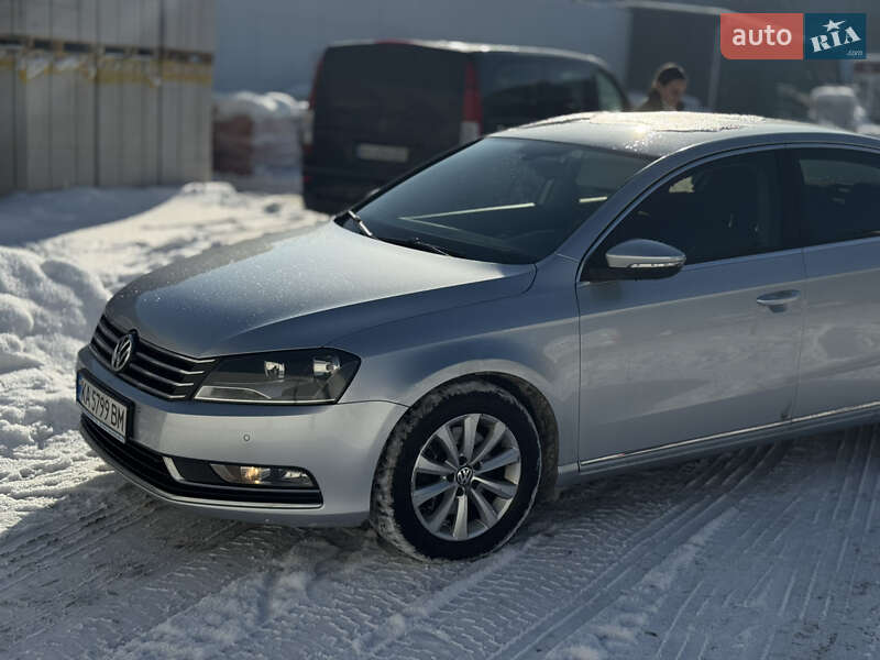 Volkswagen Passat 2011