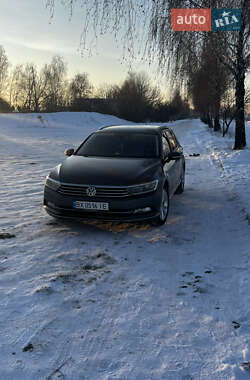 Універсал Volkswagen Passat 2015 в Старокостянтинові
