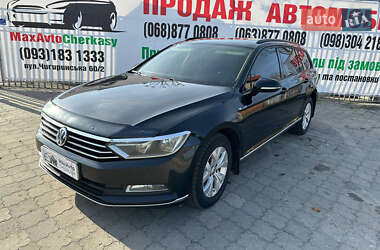 Універсал Volkswagen Passat 2015 в Черкасах
