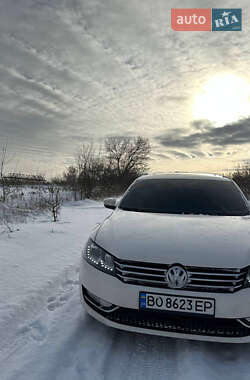 Седан Volkswagen Passat 2012 в Тернополі