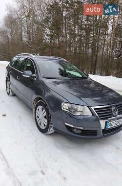 Универсал Volkswagen Passat 2010 в Старой Выжевке