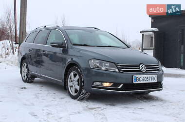 Універсал Volkswagen Passat 2012 в Львові
