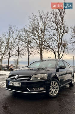 Универсал Volkswagen Passat 2011 в Мукачево