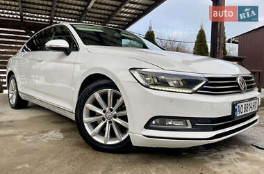 Седан Volkswagen Passat 2015 в Мукачево