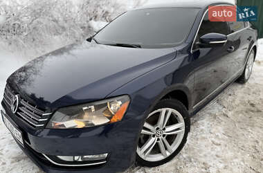 Седан Volkswagen Passat 2014 в Тернополі