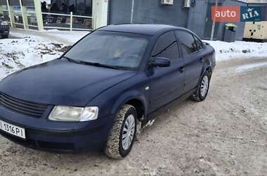Седан Volkswagen Passat 1997 в Василькове
