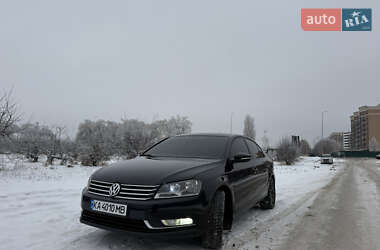 Седан Volkswagen Passat 2011 в Киеве