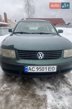 Універсал Volkswagen Passat 2000 в Маневичах