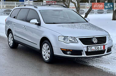 Універсал Volkswagen Passat 2010 в Рівному
