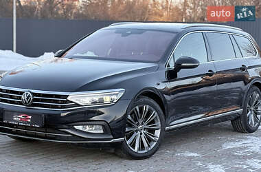 Універсал Volkswagen Passat 2021 в Луцьку