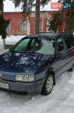 Универсал Volkswagen Passat 1991 в Ладыжине