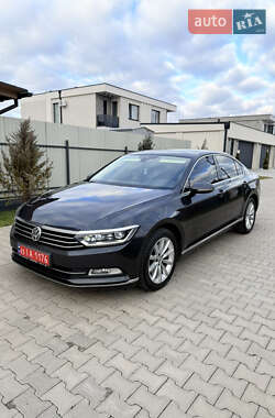 Седан Volkswagen Passat 2018 в Ужгороде
