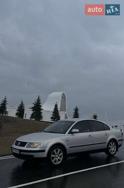 Седан Volkswagen Passat 2000 в Богородчанах