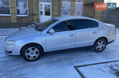 Седан Volkswagen Passat 2005 в Кривом Роге
