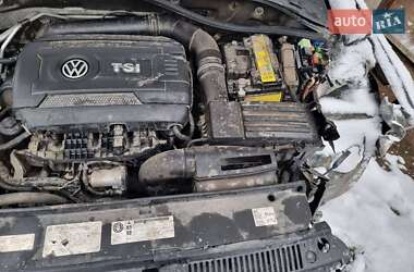 Седан Volkswagen Passat 2014 в Ивано-Франковске