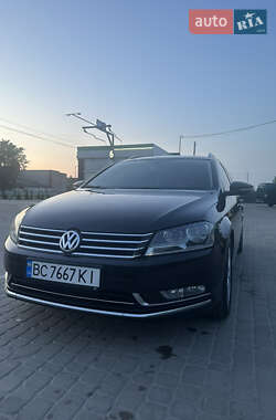 Універсал Volkswagen Passat 2011 в Шептицькому