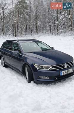 Універсал Volkswagen Passat 2015 в Шептицькому