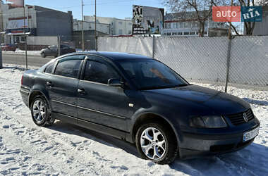Седан Volkswagen Passat 1999 в Каменец-Подольском