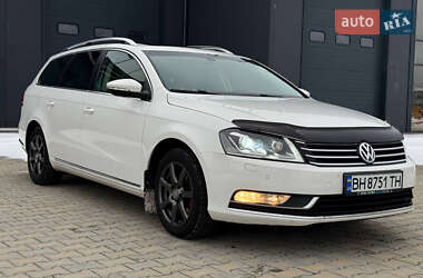 Универсал Volkswagen Passat 2011 в Одессе